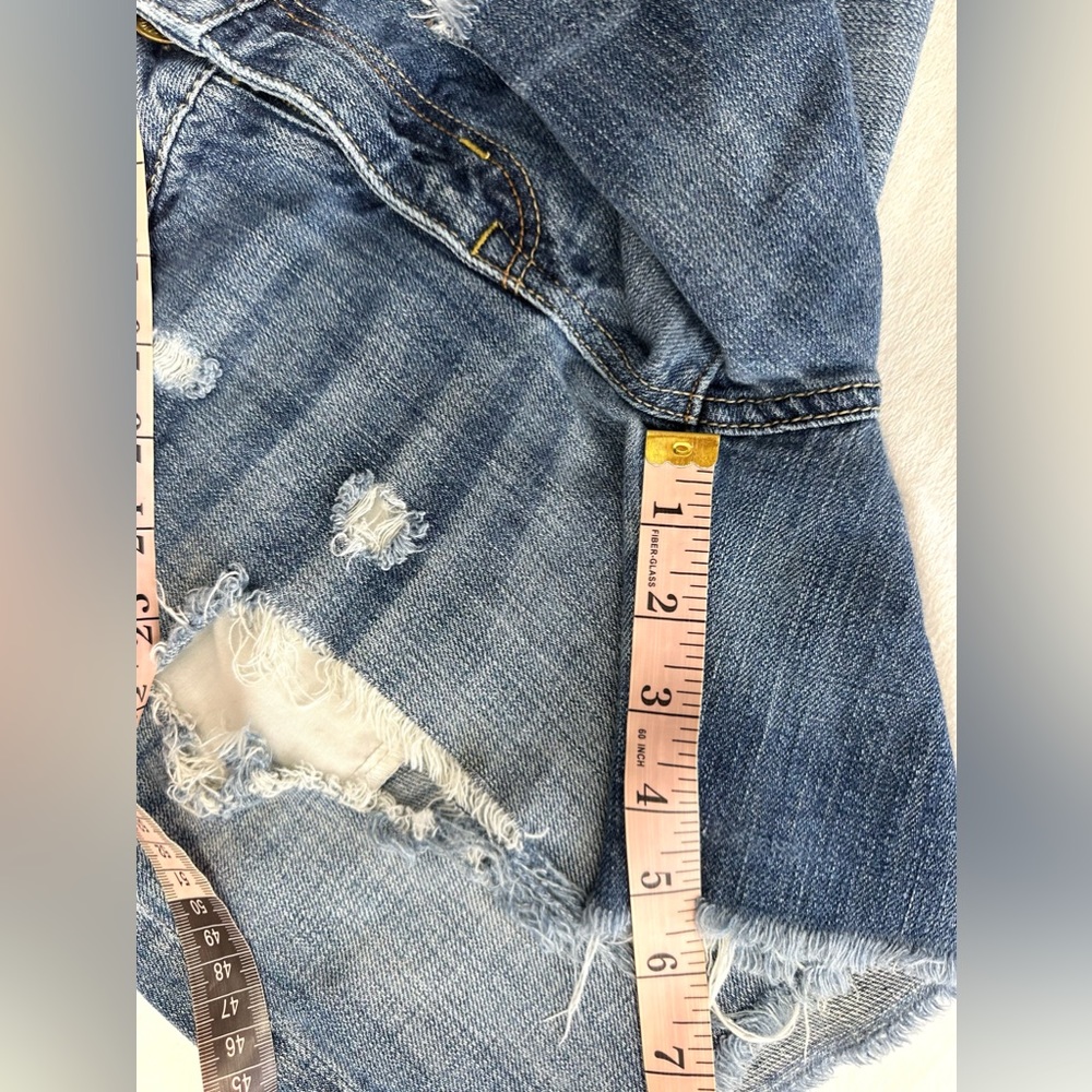 AE Destroyed Cutoffs - Picture 7 of 9